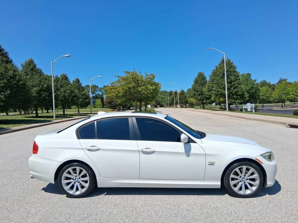 2011 BMW E90 3 Series Sedan - Image 2 of 20