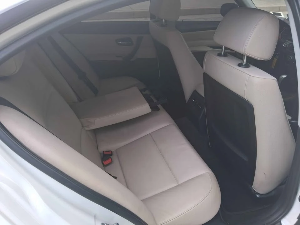 2011 BMW E90 3 Series Sedan - Image 10 of 20