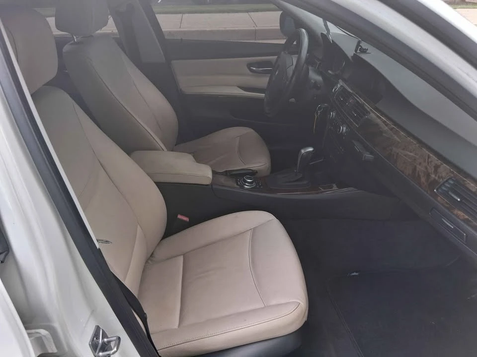 2011 BMW E90 3 Series Sedan - Image 8 of 20