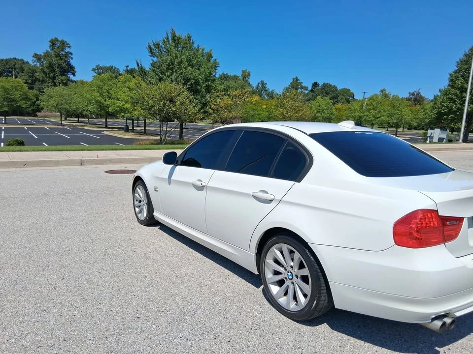 2011 BMW E90 3 Series Sedan - Image 20 of 20