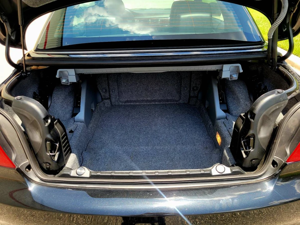 2011 BMW E93 3 Series Convertible - Image 11 of 20