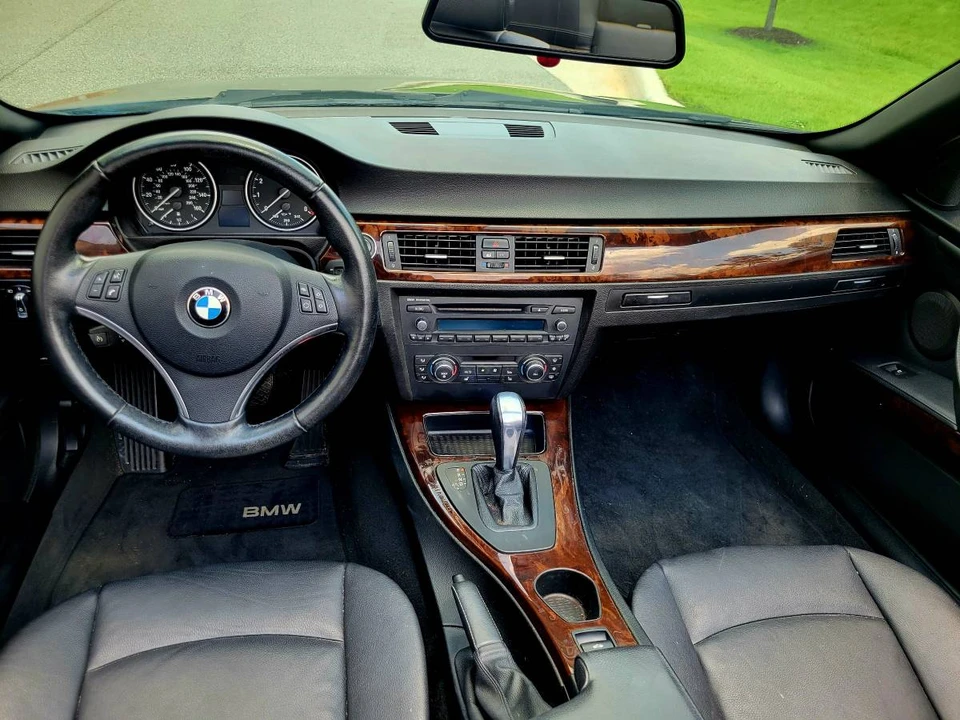 2011 BMW E93 3 Series Convertible - Image 16 of 20