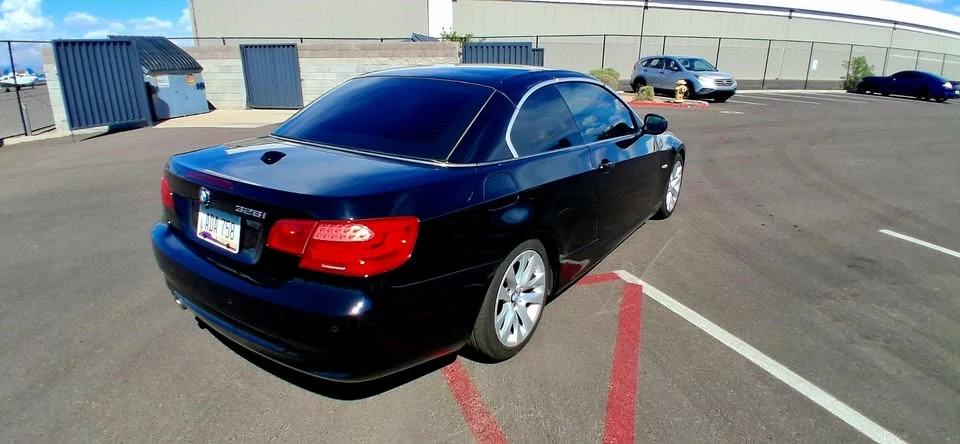 2011 BMW E90 3 Series Sedan - Image 14 of 18
