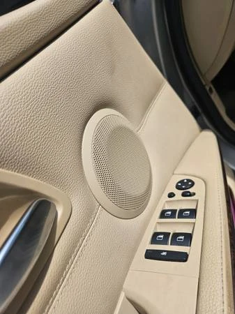 2011 BMW E90 3 Series Sedan - Image 12 of 13