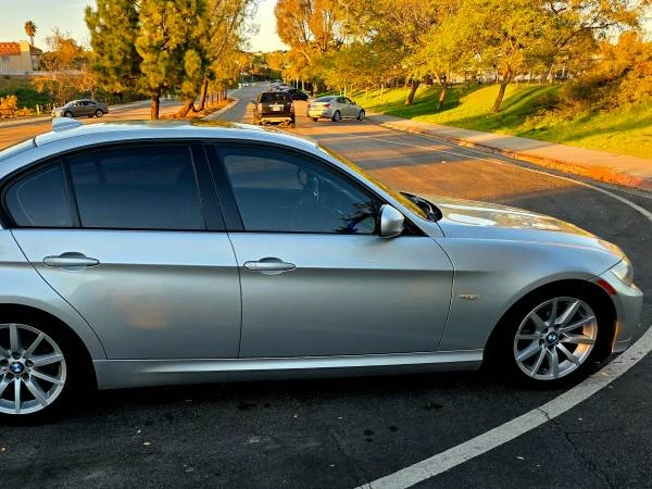 2011 BMW E90 3 Series Sedan - Image 4 of 15