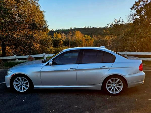 2011 BMW E90 3 Series Sedan - Image 2 of 15