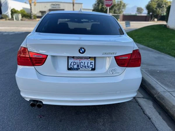 2011 BMW E90 3 Series Sedan - Image 4 of 14