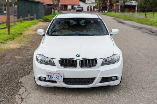 2011 BMW E90 3 Series Sedan - Image 2 of 16