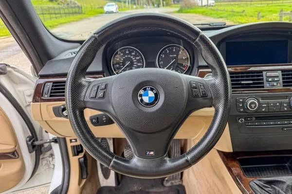 2011 BMW E90 3 Series Sedan - Image 12 of 16
