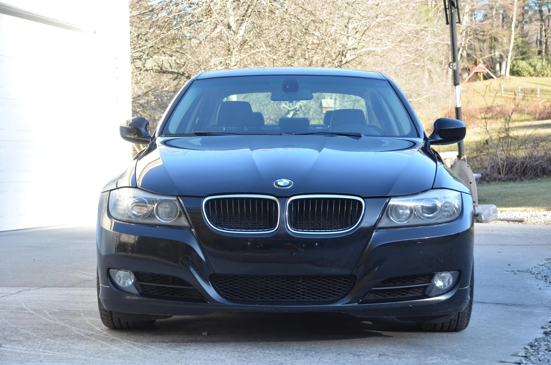2011 BMW E90 3 Series Sedan - Image 6 of 21