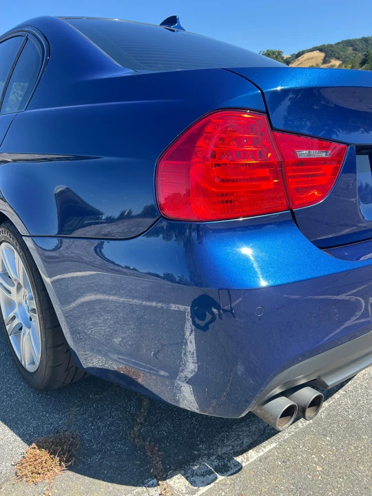 2011 BMW E90 3 Series Sedan - Image 29 of 31