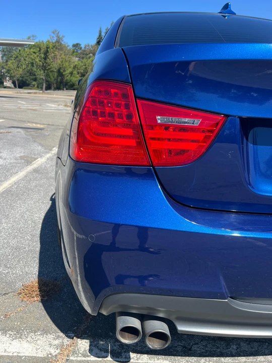 2011 BMW E90 3 Series Sedan - Image 30 of 31