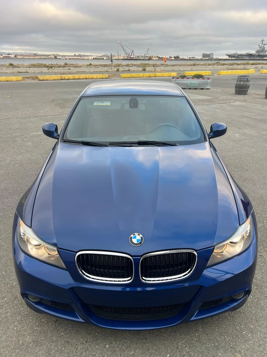 2011 BMW E90 3 Series Sedan - Image 8 of 31