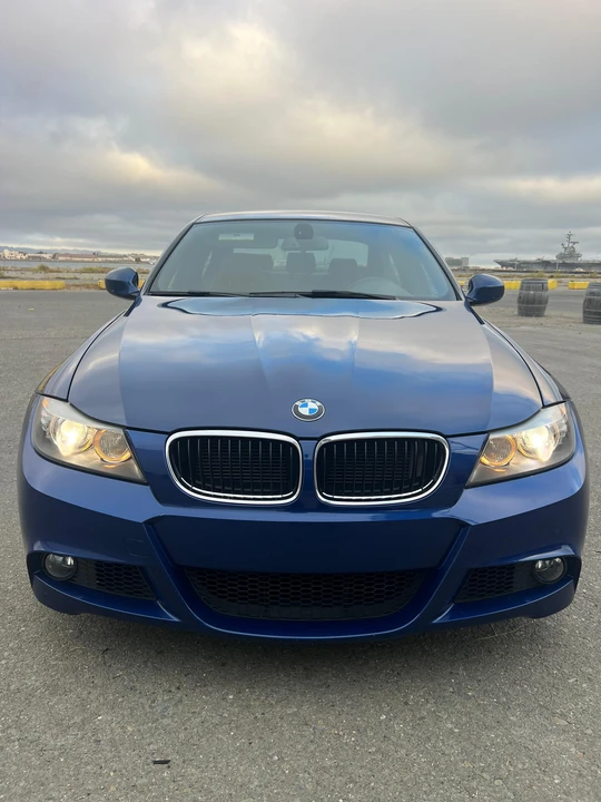2011 BMW E90 3 Series Sedan - Image 7 of 31