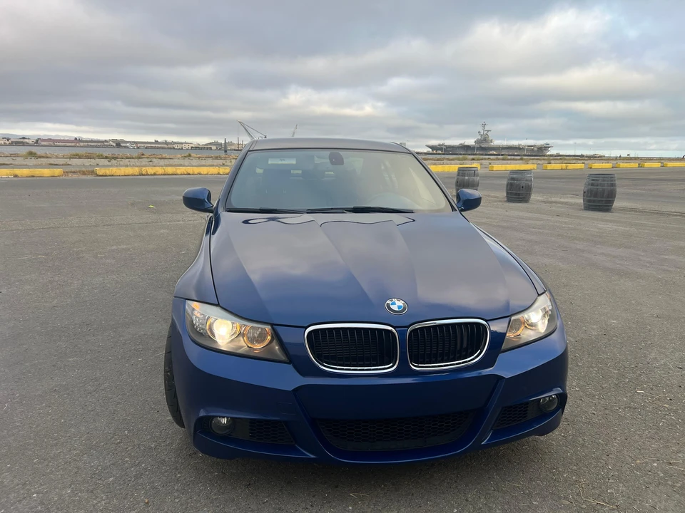 2011 BMW E90 3 Series Sedan - Image 6 of 31