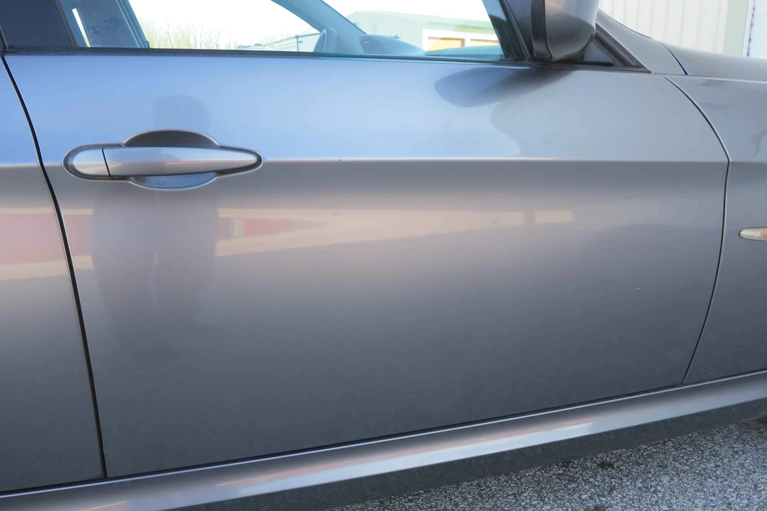 2011 BMW E90 3 Series Sedan - Image 24 of 31