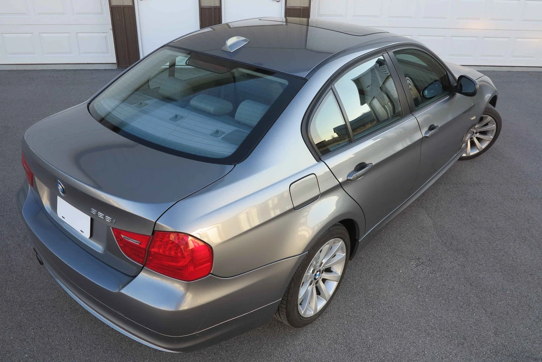 2011 BMW E90 3 Series Sedan - Image 7 of 31