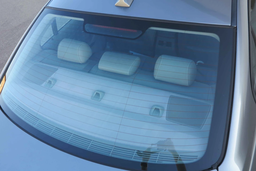 2011 BMW E90 3 Series Sedan - Image 30 of 31