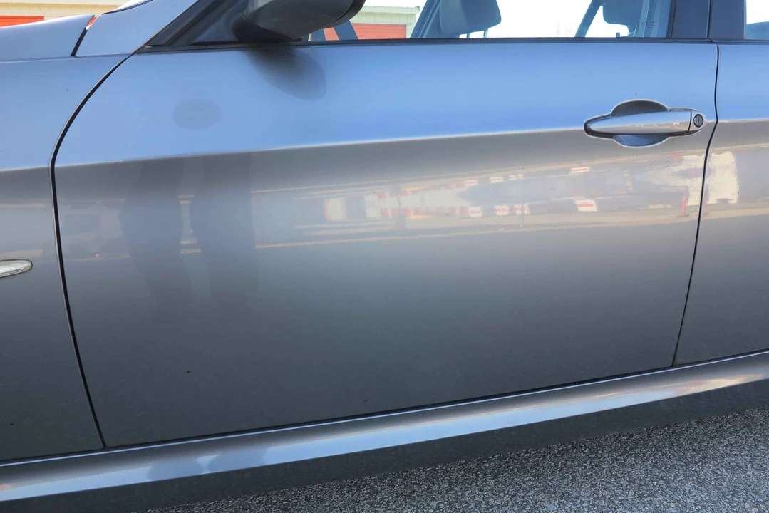 2011 BMW E90 3 Series Sedan - Image 27 of 31