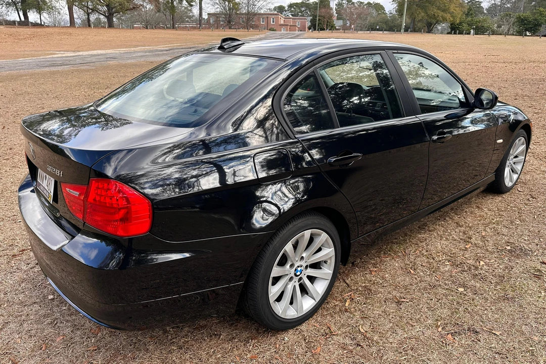 2011 BMW E90 3 Series Sedan - Image 4 of 31