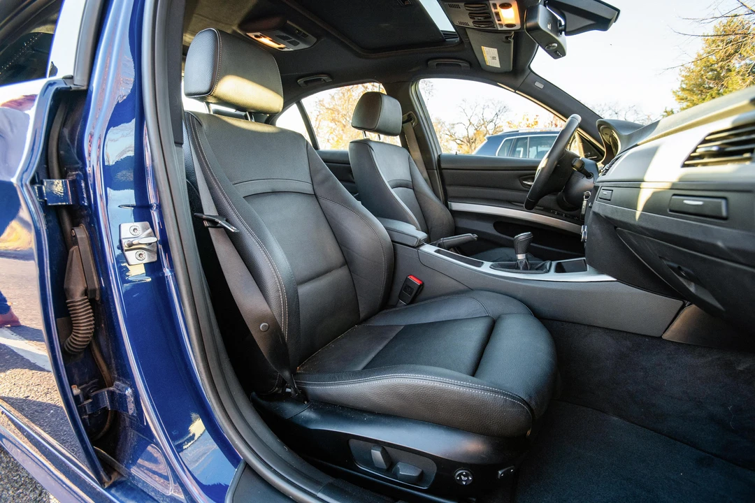 2011 BMW E90 3 Series Sedan - Image 31 of 31