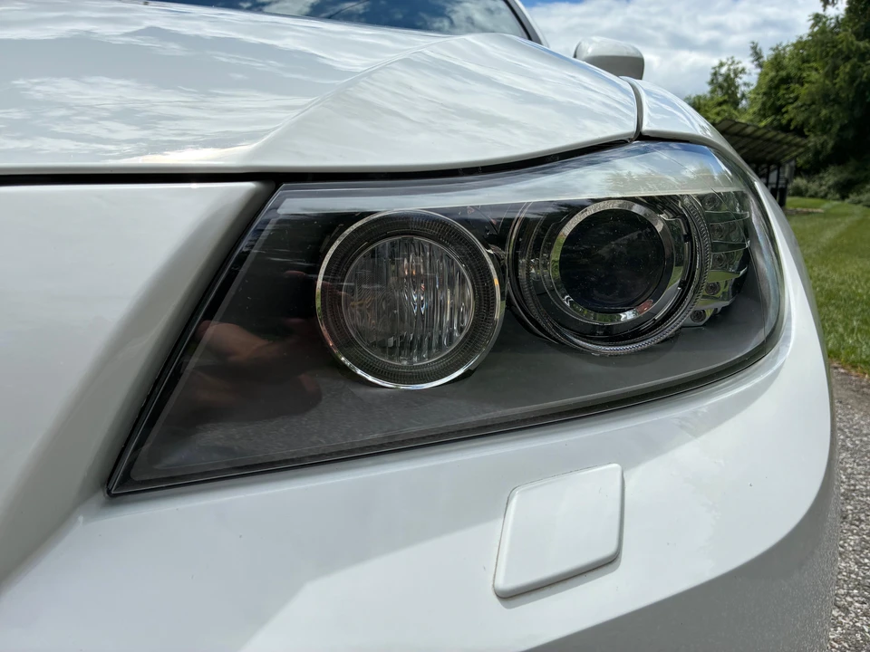 2011 BMW E90 3 Series Sedan - Image 30 of 31
