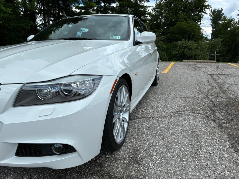 2011 BMW E90 3 Series Sedan - Image 31 of 31