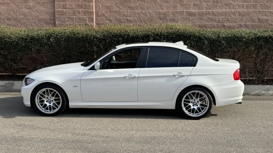 2011 BMW E90 3 Series Sedan - Image 2 of 12