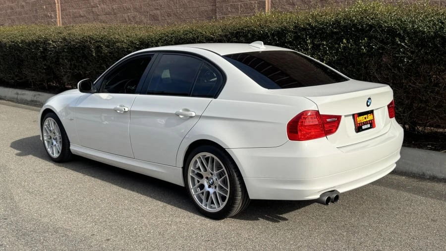 2011 BMW E90 3 Series Sedan - Image 3 of 12