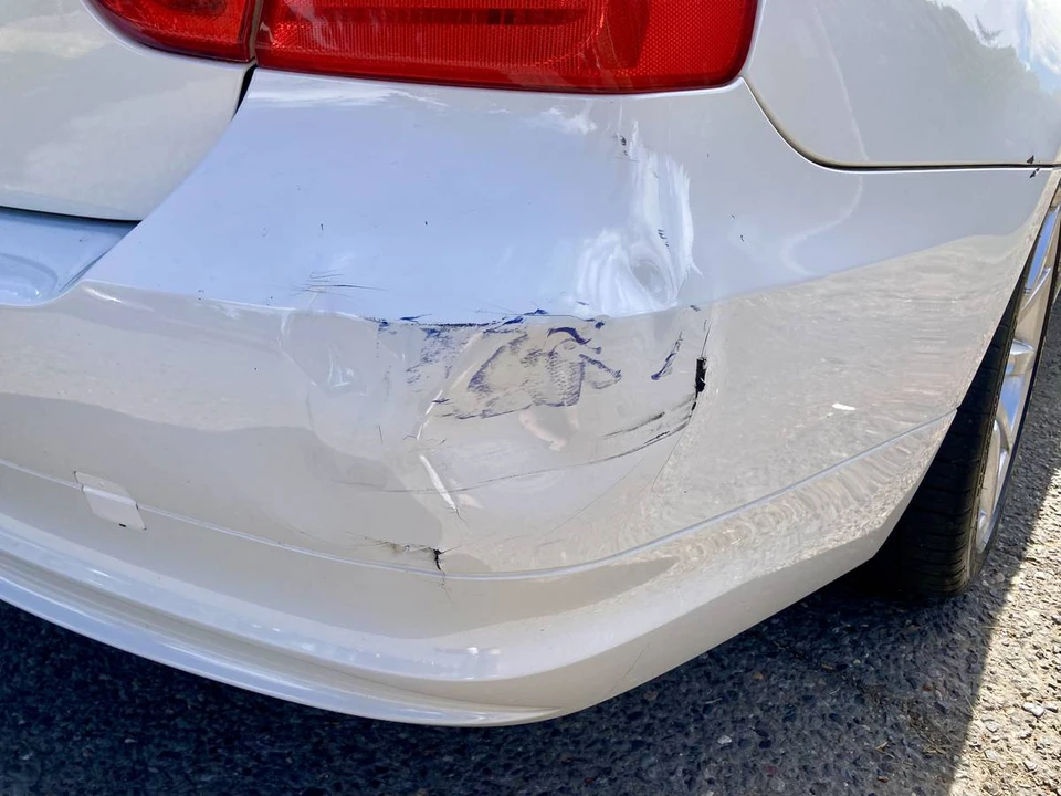 2011 BMW E90 3 Series Sedan - Image 9 of 17