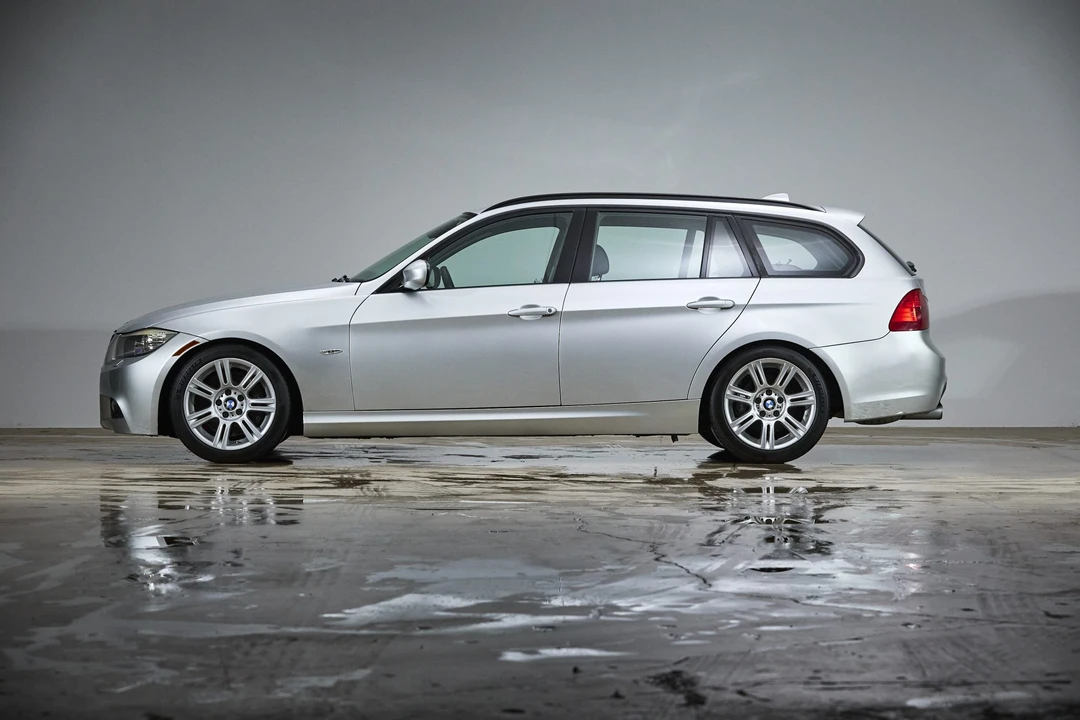2011 BMW E91 3 Series Touring - Image 2 of 31