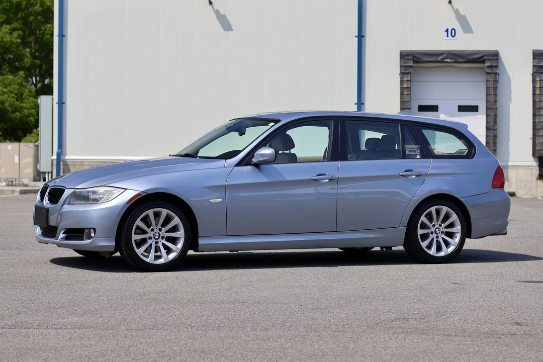 2011 BMW E91 3 Series Touring - Image 2 of 31