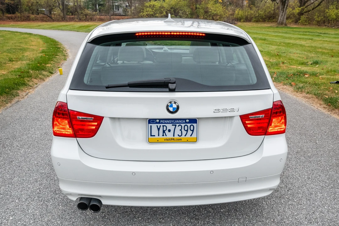 2011 BMW E91 3 Series Touring - Image 12 of 31