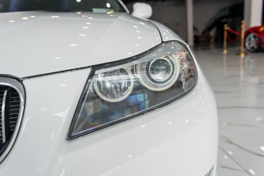 2011 BMW E91 3 Series Touring - Image 14 of 31