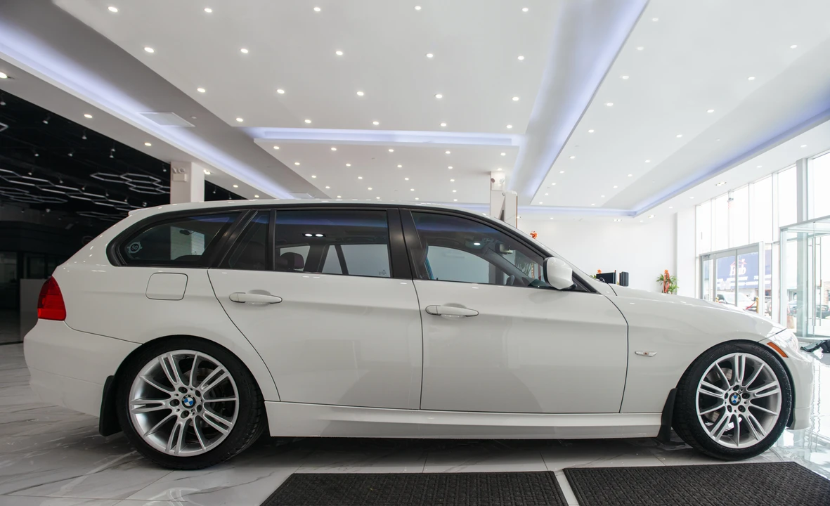 2011 BMW E91 3 Series Touring - Image 11 of 31