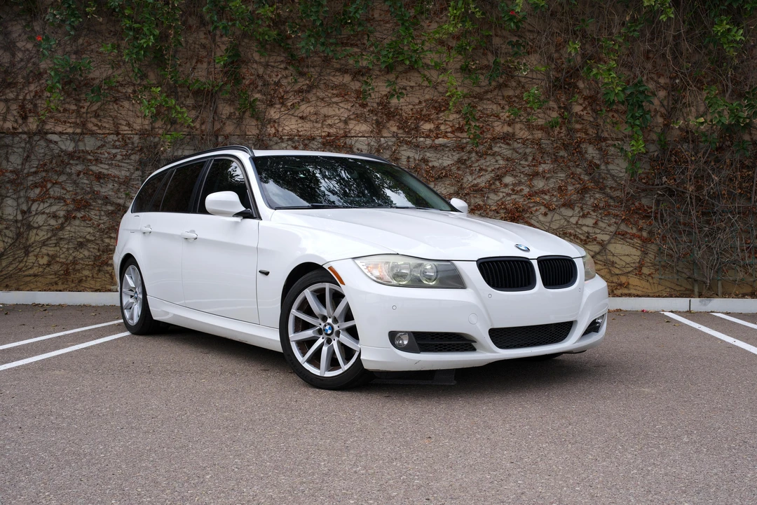 2011 BMW E91 3 Series Touring - Image 11 of 31
