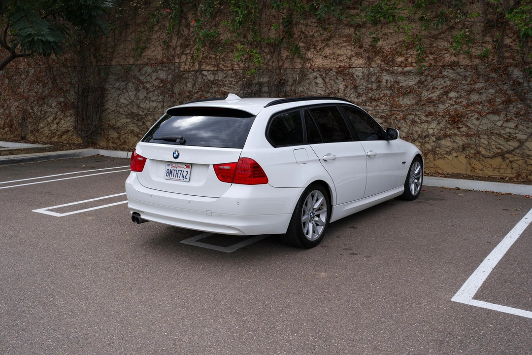 2011 BMW E91 3 Series Touring - Image 10 of 31