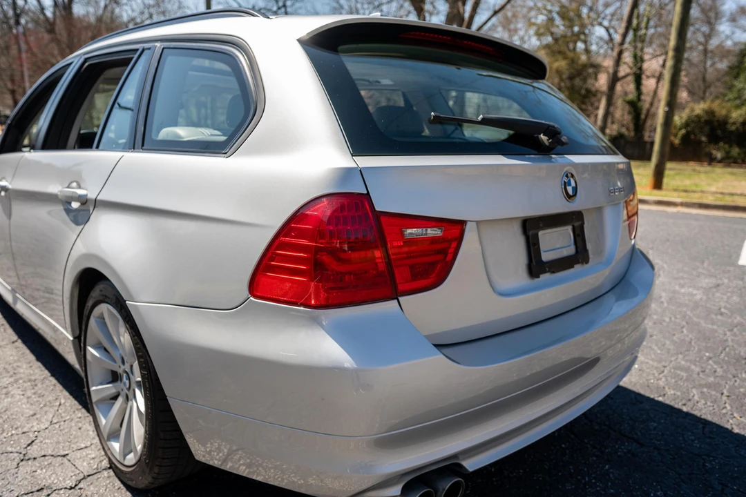 2011 BMW E91 3 Series Touring - Image 13 of 31