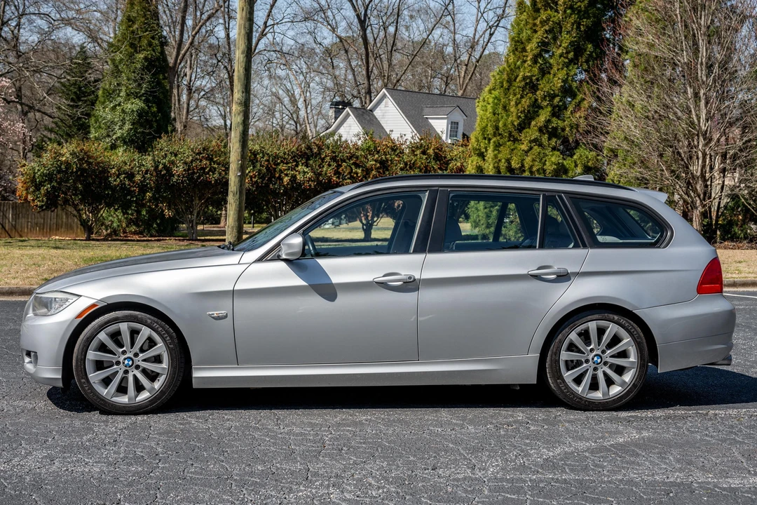 2011 BMW E91 3 Series Touring - Image 6 of 31