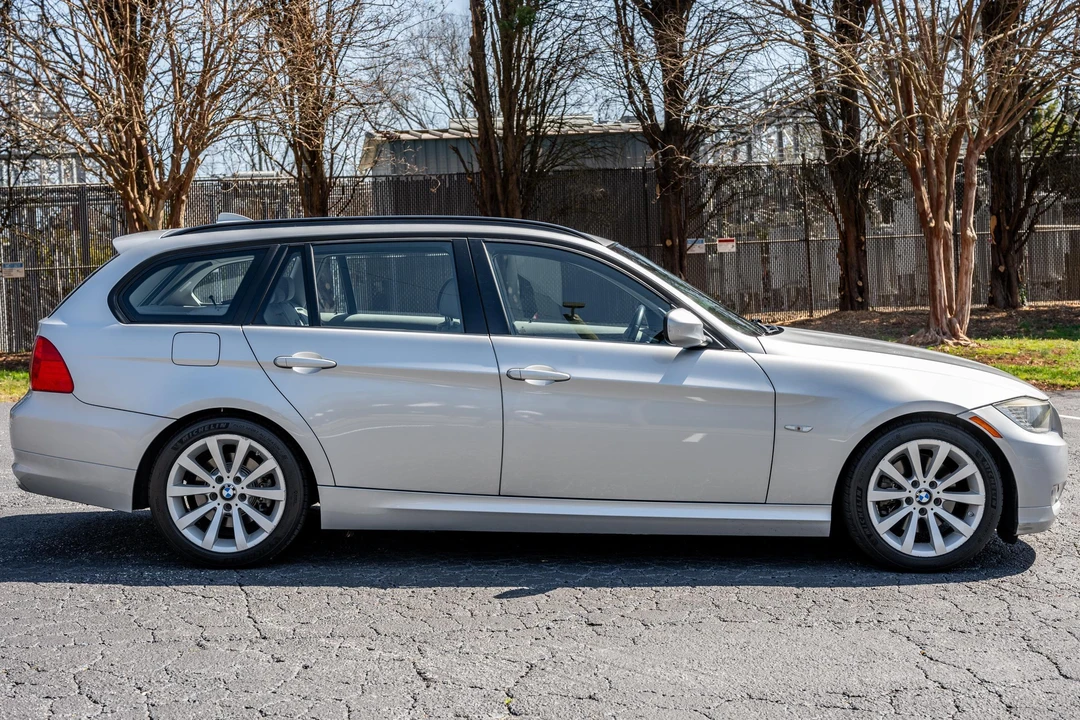 2011 BMW E91 3 Series Touring - Image 3 of 31