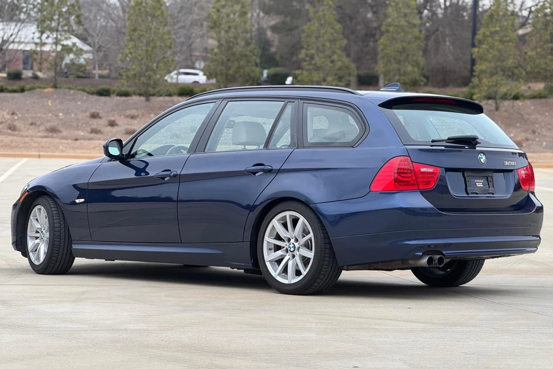 2011 BMW E91 3 Series Touring - Image 4 of 31