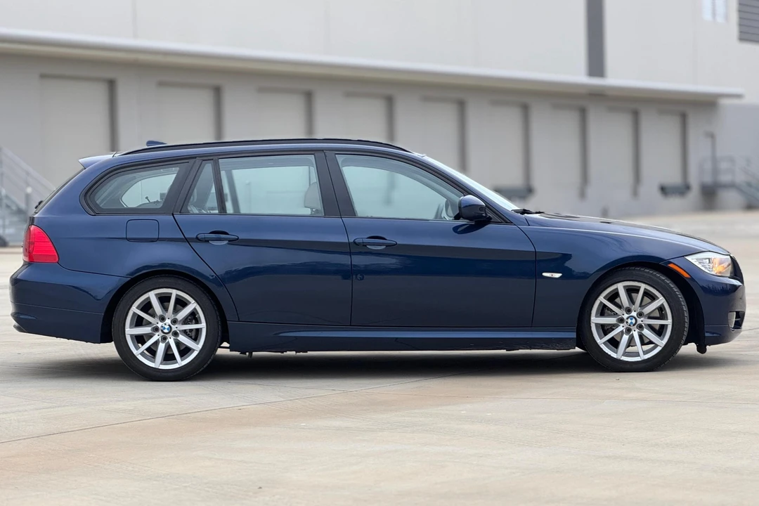 2011 BMW E91 3 Series Touring - Image 3 of 31