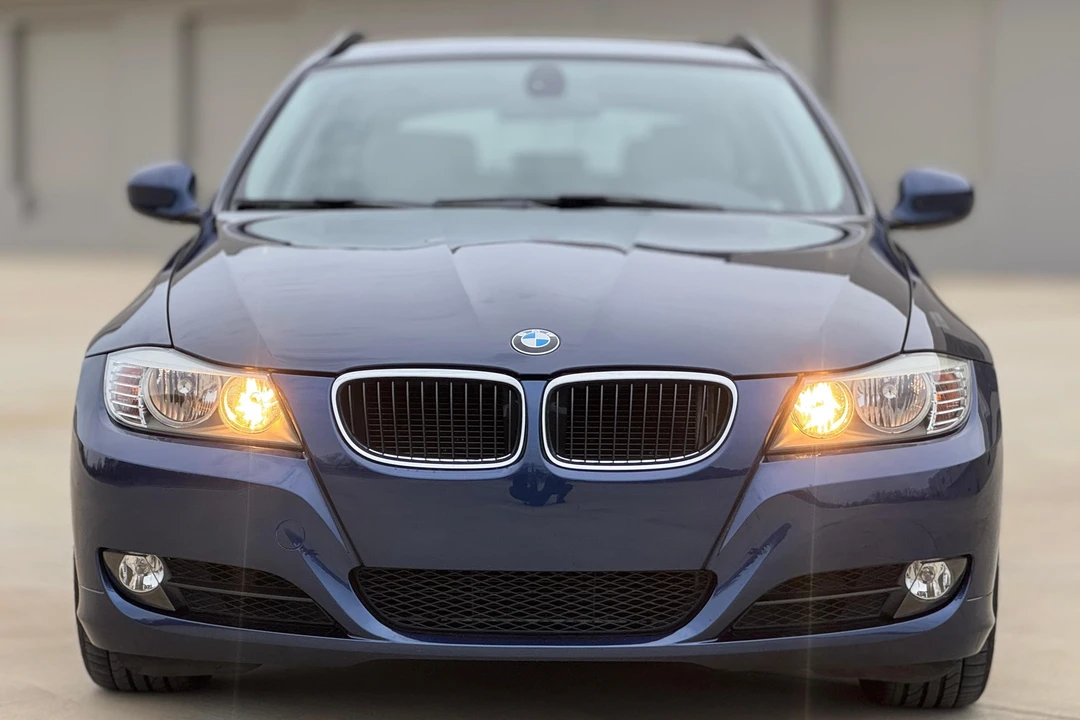 2011 BMW E91 3 Series Touring - Image 2 of 31