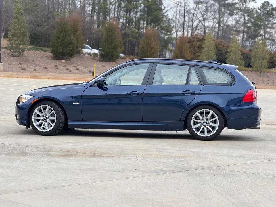 2011 BMW E91 3 Series Touring - Image 9 of 31