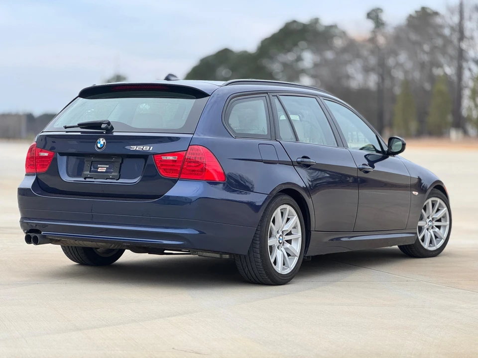 2011 BMW E91 3 Series Touring - Image 12 of 31
