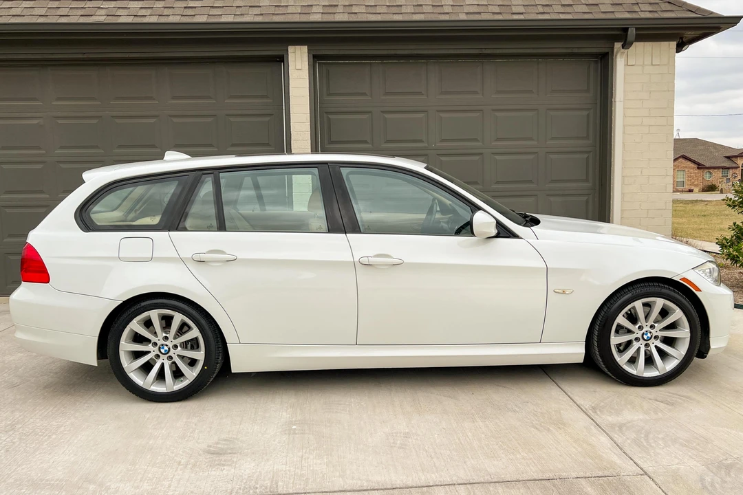 2011 BMW E91 3 Series Touring - Image 3 of 31