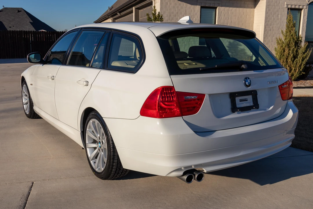 2011 BMW E91 3 Series Touring - Image 9 of 31