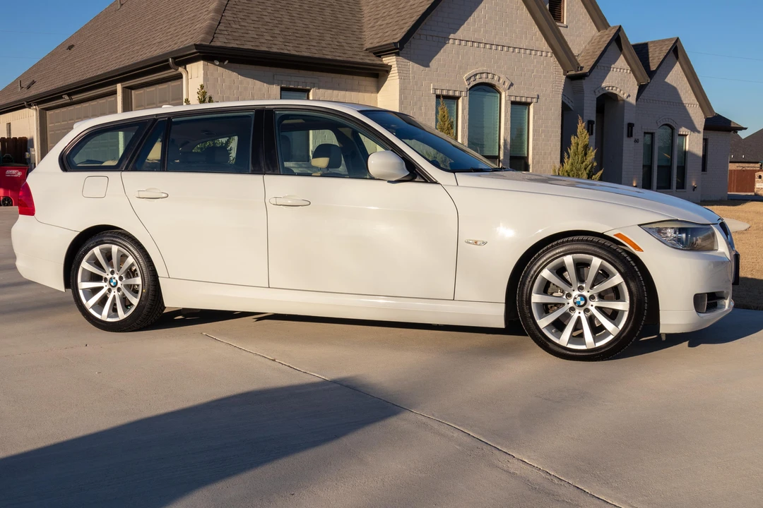 2011 BMW E91 3 Series Touring - Image 12 of 31