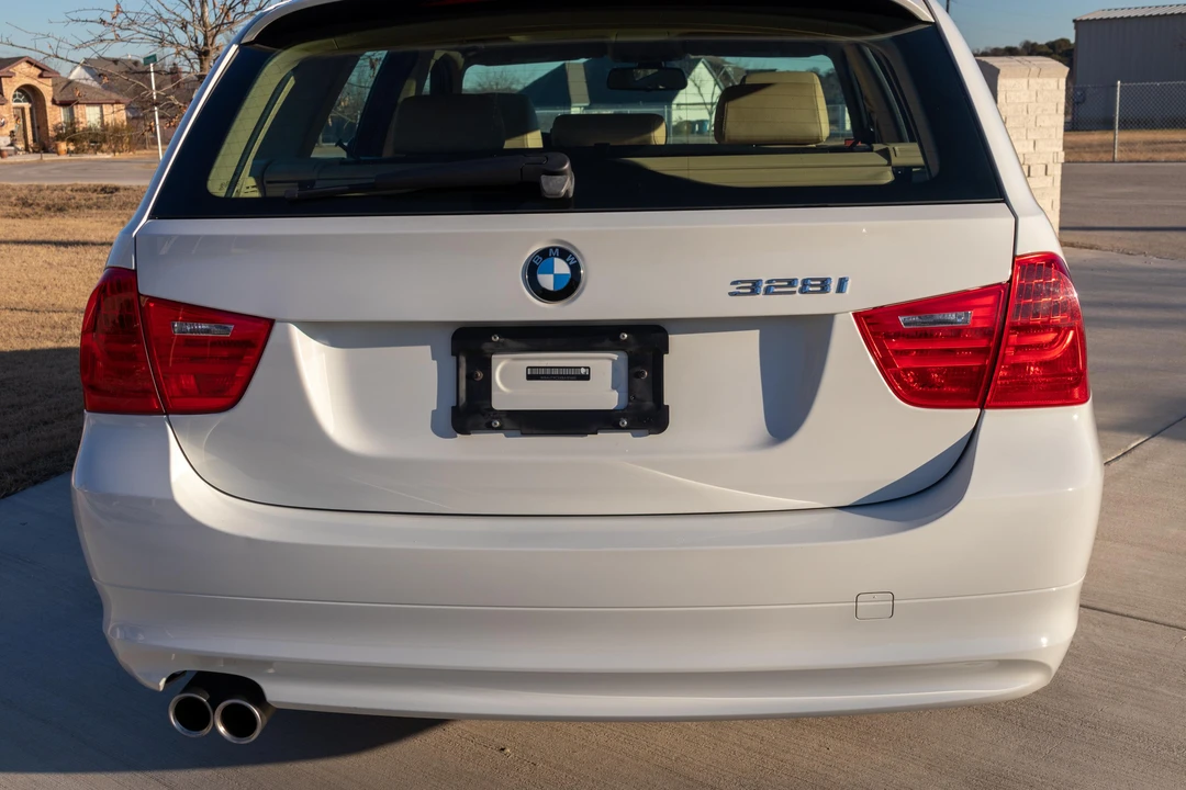 2011 BMW E91 3 Series Touring - Image 10 of 31