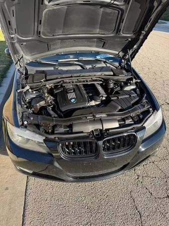 2011 BMW E90 3 Series Sedan - Image 9 of 10